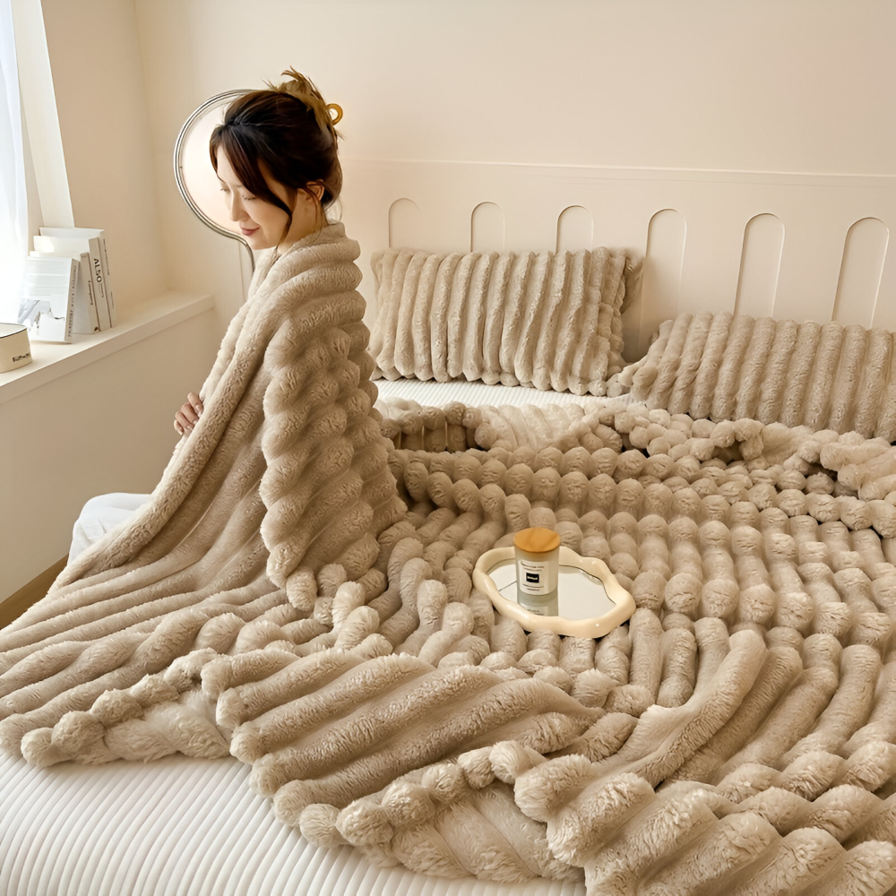 Ultra-weiche Fleece Kusheldecke mit Elastischen Streifen - Vielseitige Decke für Wohnzimmer, Schlafzimmer und Reisen