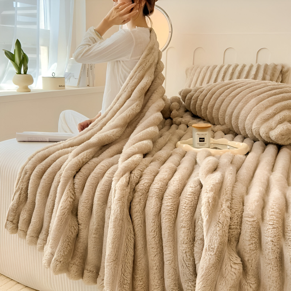 Ultra-weiche Fleece Kusheldecke mit Elastischen Streifen - Vielseitige Decke für Wohnzimmer, Schlafzimmer und Reisen