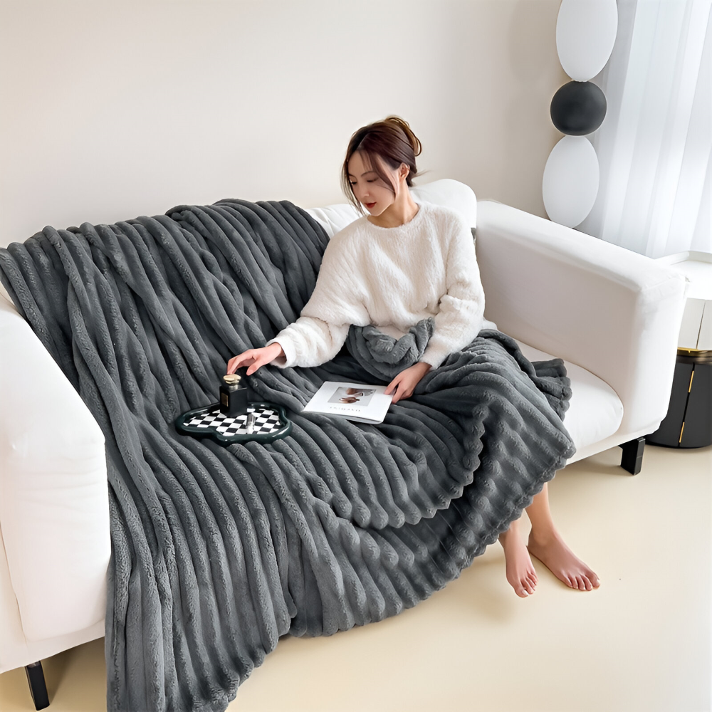 Ultra-weiche Fleece Kusheldecke mit Elastischen Streifen - Vielseitige Decke für Wohnzimmer, Schlafzimmer und Reisen