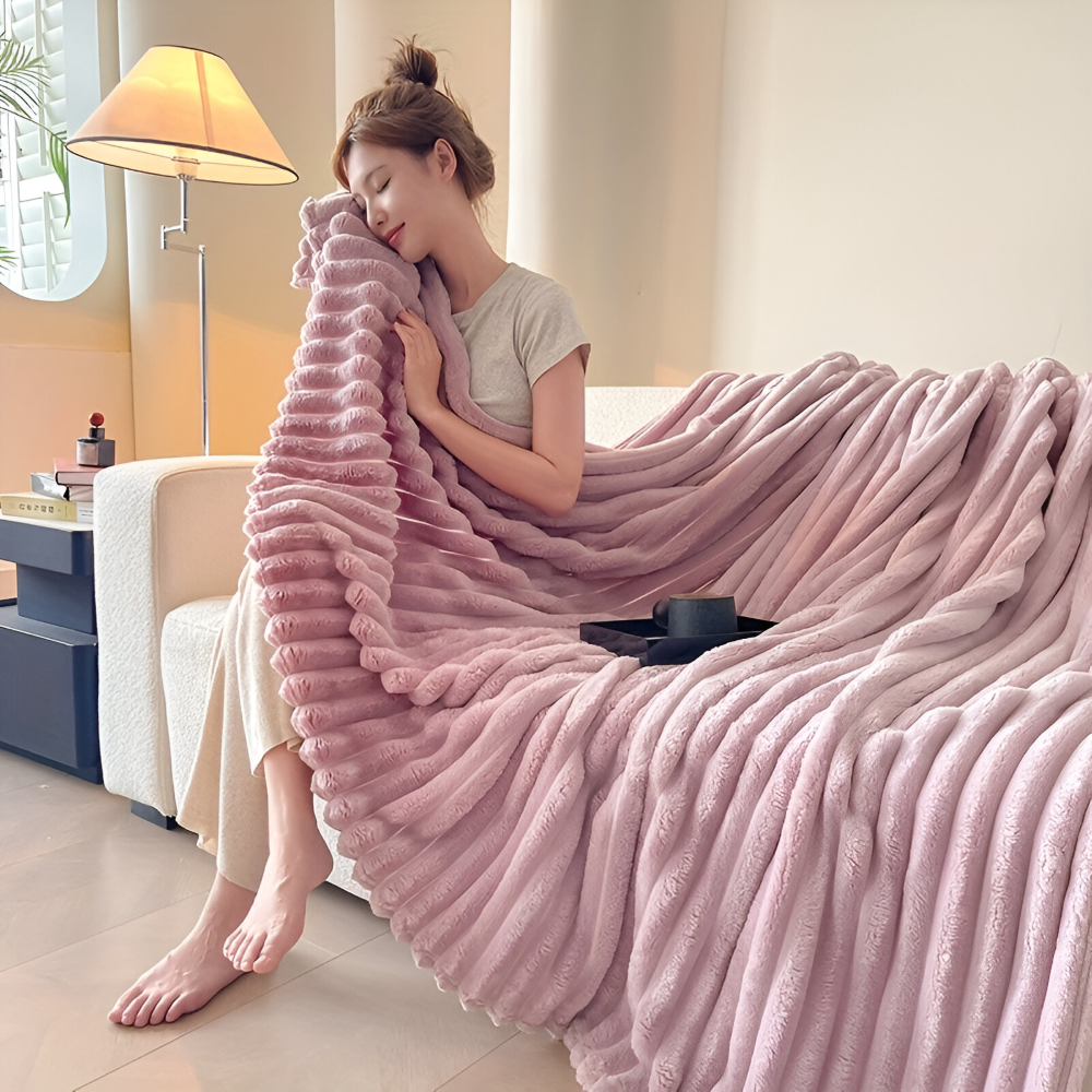 Ultra-weiche Fleece Kusheldecke mit Elastischen Streifen - Vielseitige Decke für Wohnzimmer, Schlafzimmer und Reisen