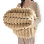 Ultra-weiche Fleece Kusheldecke mit Elastischen Streifen - Vielseitige Decke für Wohnzimmer, Schlafzimmer und Reisen